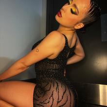  Nude