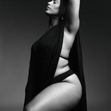  Nude