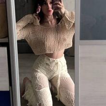  Nude