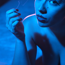  Nude