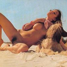  Nude