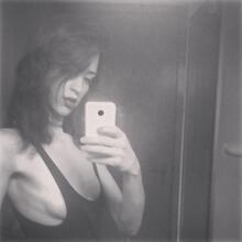  Nude