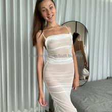  Nude