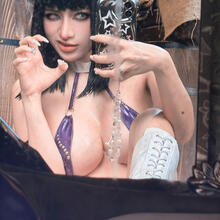  Nude