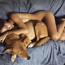  Nude