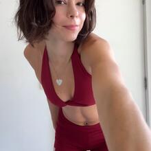  Nude