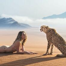  Nude