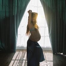  Nude