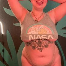  Nude