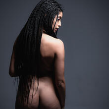  Nude