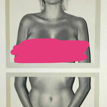  Nude