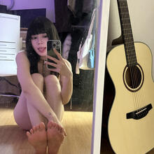  Nude