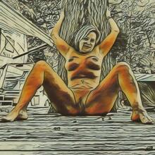  Nude