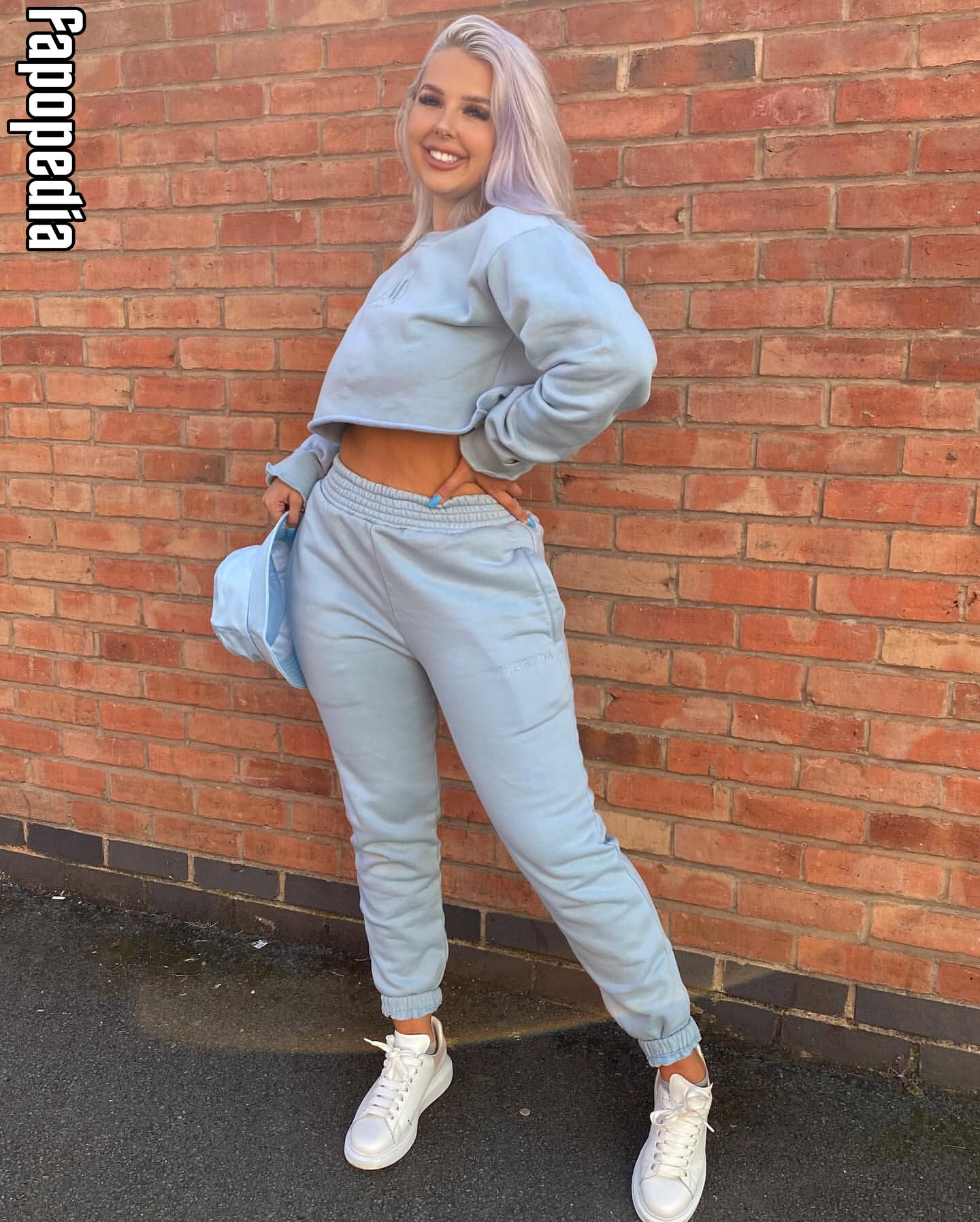 Charlotte Dyson Nude OnlyFans Leaks - Photo #4396859 - Fapopedia