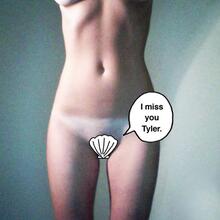  Nude