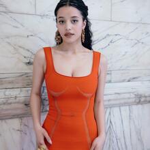  Nude