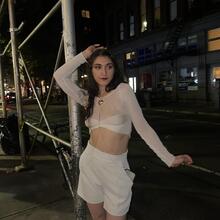  Nude