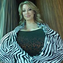 Chelsea Charms Nude OnlyFans Leaks 2026 - Fapopedia