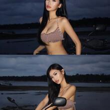  Nude