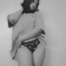  Nude
