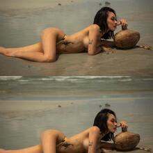  Nude