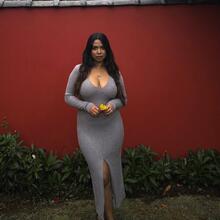  Nude