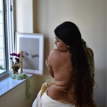  Nude