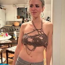  Nude