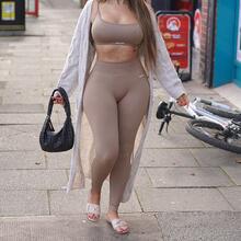  Nude