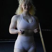  Nude