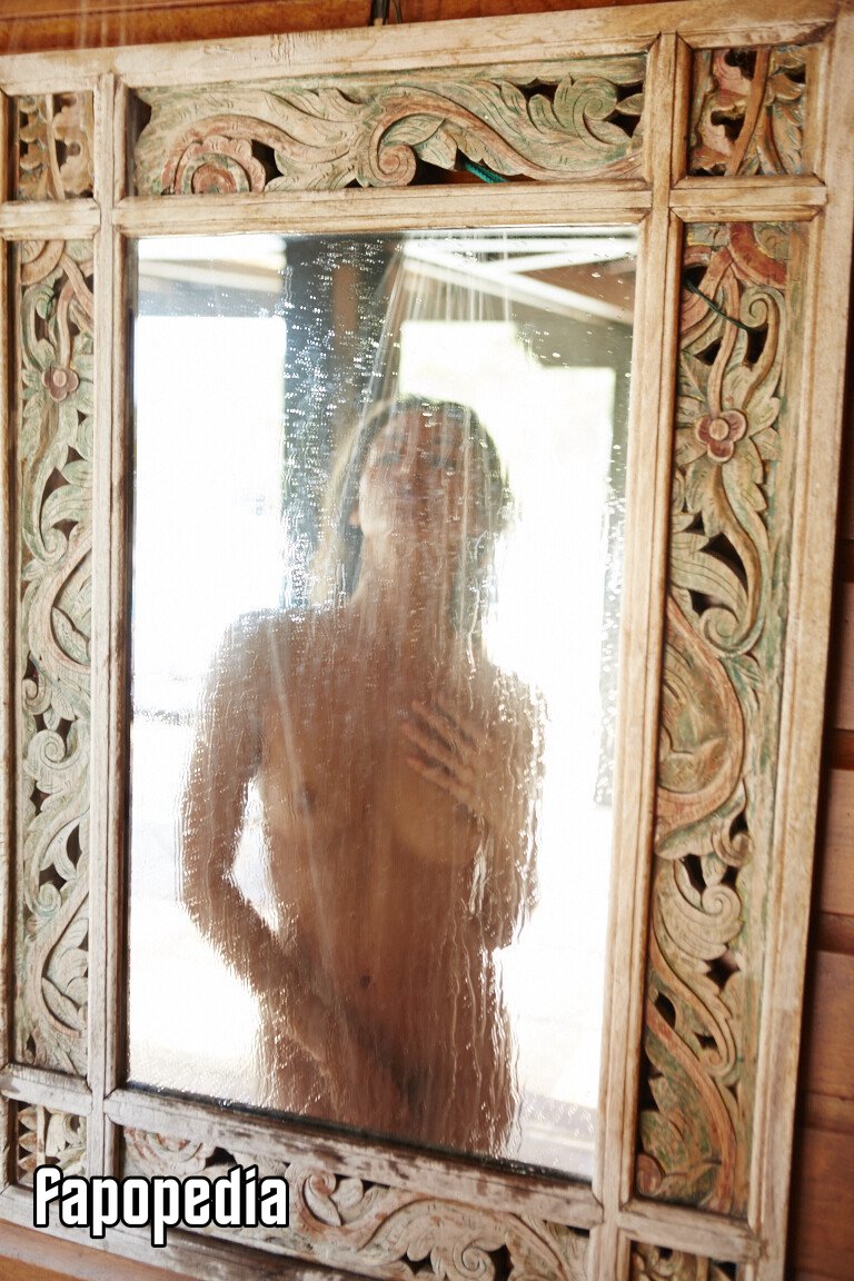 Christina Ionno Nude Leaks