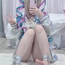  Nude