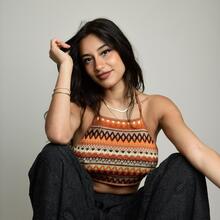  Nude