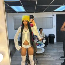  Nude