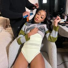  Nude