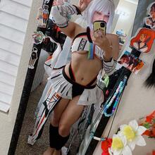  Nude