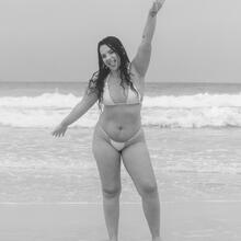  Nude