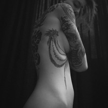  Nude