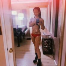  Nude
