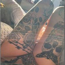  Nude