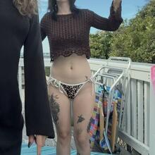  Nude