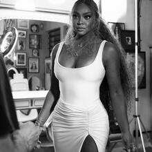  Nude