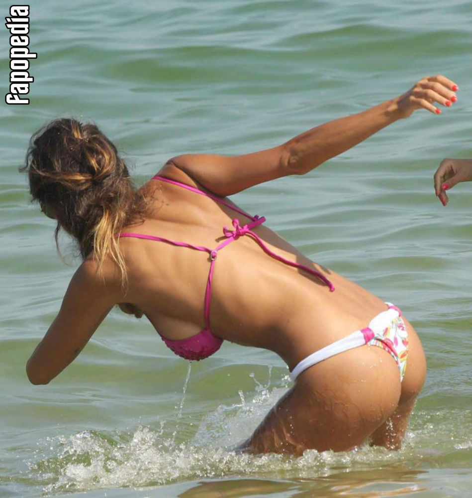 Cristina Buccino Nude Leaks