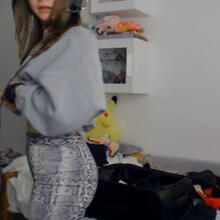  Nude
