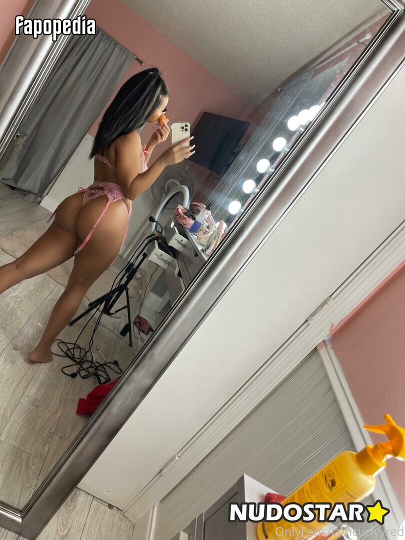 Curlyyred Nude OnlyFans Leaks