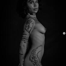 Nude