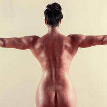  Nude