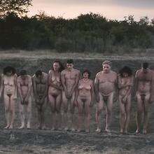  Nude