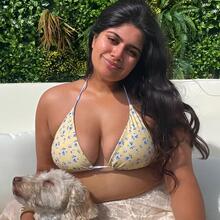  Nude