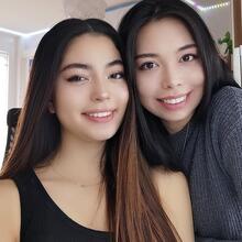  Nude